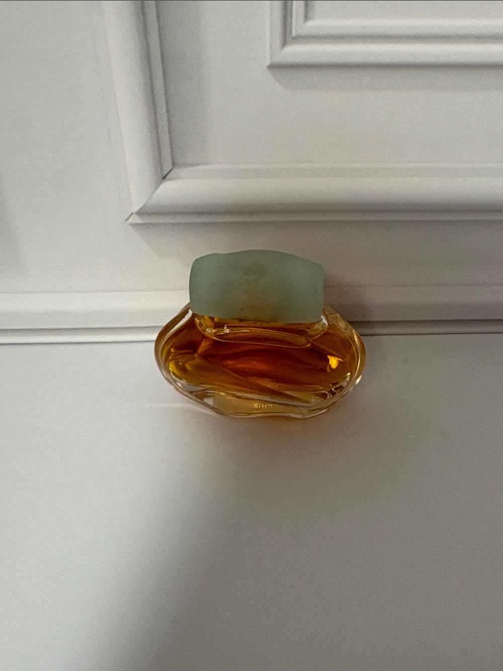 New Estée Lauder Knowing Parfum Mini Perfume .12 fl oz Vintage
